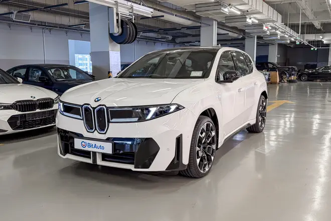BMW iX3