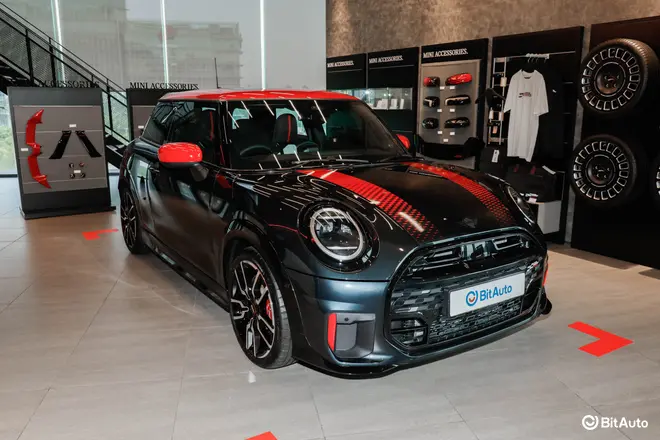 JCW