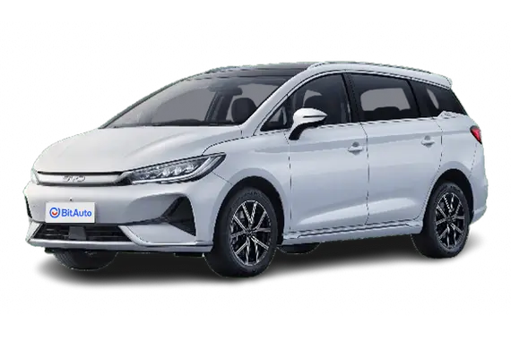 BYD M6