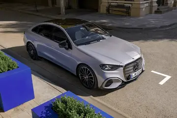 纯电版“小S”来了!全新 Mercedes-Benz C-Class EV 全球首发:续航达 762km,10 分钟快充跑 325km!