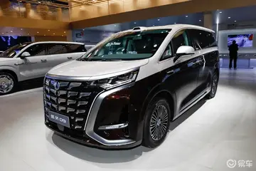 Denza Launches 2nd-Gen D9 in China: Redefining the Luxury MPV with 5-Minute "Flash Charging"