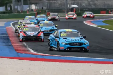 中国星闪耀意大利!马青骅驾吉利星瑞 TCR 勇夺 2026 TCR 世界巡回赛首站冠军
