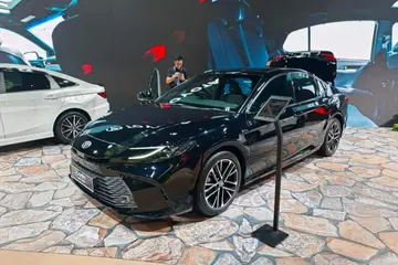 KLIMS 2026: Toyota Camry – Sedan Eksekutif dalam Era SUV dan EV