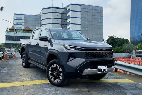 Toyota Hilux 2026 Dilancarkan Di Indonesia: Enjin Diesel 201 PS & Versi BEV, TSS 3.0, Harga Bermula Dari ~RM95k