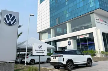 VOLKSWAGEN GLENMARIE (F.A. WAGEN) SHOWROOM