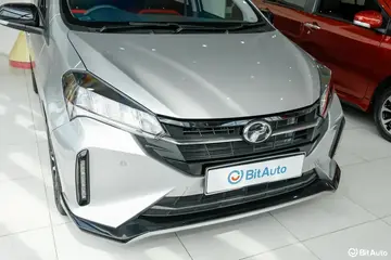 【Meme Jalanan】Kejutan Jalan Raya! Myvi Pancar Api Tular, Lamborghini Sekadar Pelengkap Kali Ini