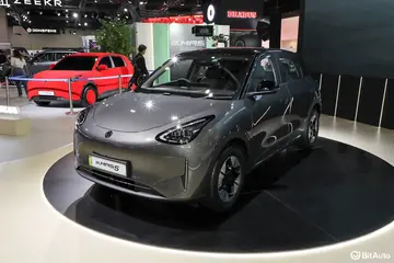 Proton e.MAS 5和BYD Atto 3,价格相差一倍的两款电动车各自适合谁