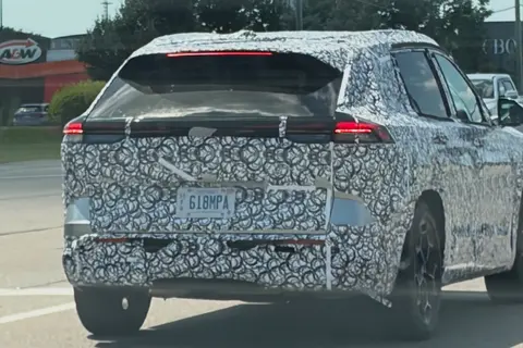 Ops! Tiada lagi lampu belakang menegak, adakah ini Honda CR-V generasi seterusnya?