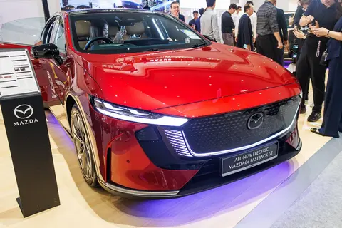 2026 Mazda 6e 登陆新加坡,RM 732k起,什么时候来大马?