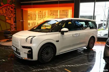 一台挂“1947”车牌的MPV,为什么会出现在总理车队里?