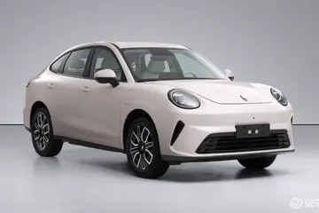 GWM Ora 5 Sedan 亮相:看起来像 Saga MC3 的 EV 版,但它不是