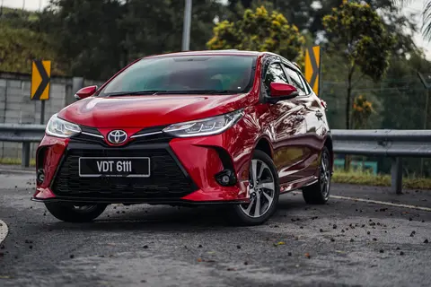 RM50,000的两种买法:二手Toyota Yaris 1.5 G与全新Perodua Myvi 1.5 AV