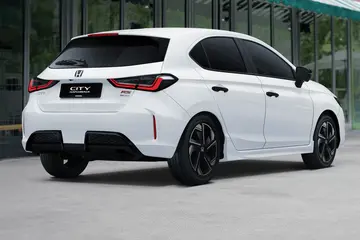 2026 Honda City Hatchback 大马正式发布:3款车型,售价 RM 95,900 起,标配 Honda Sensing