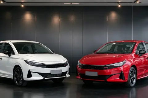 Honda City Hatchback RS & City Sedan RS: Perbezaan RM1,000, satu menawarkan but fleksibel, satu mempunyai kapasiti ruang kargo tetap yang besar