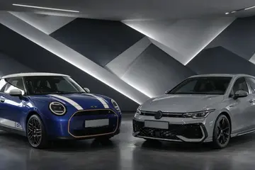 MINI Cooper SE vs Volkswagen Golf 1.4 TSI R-Line in Malaysia: RM7,898 apart, EV or pretrol?